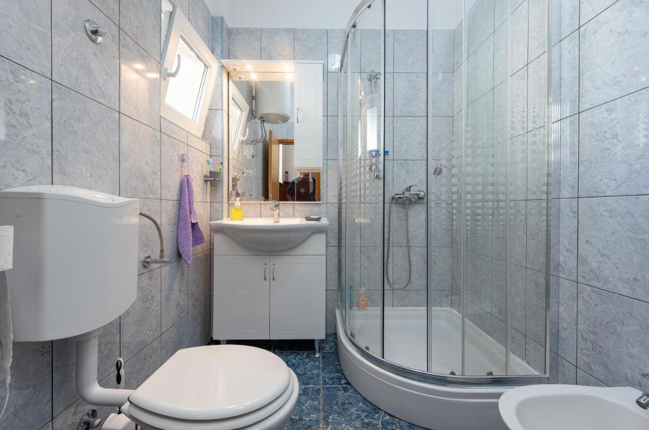 Apartmani Mila Ґорні Карин Екстер'єр фото