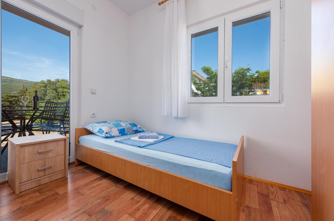 Apartmani Mila Ґорні Карин Екстер'єр фото