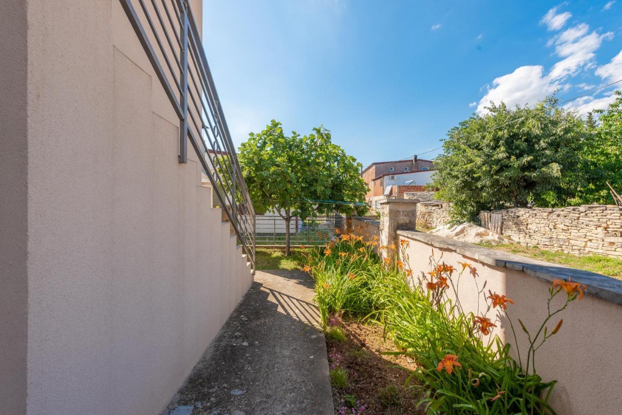 Apartmani Mila Ґорні Карин Екстер'єр фото